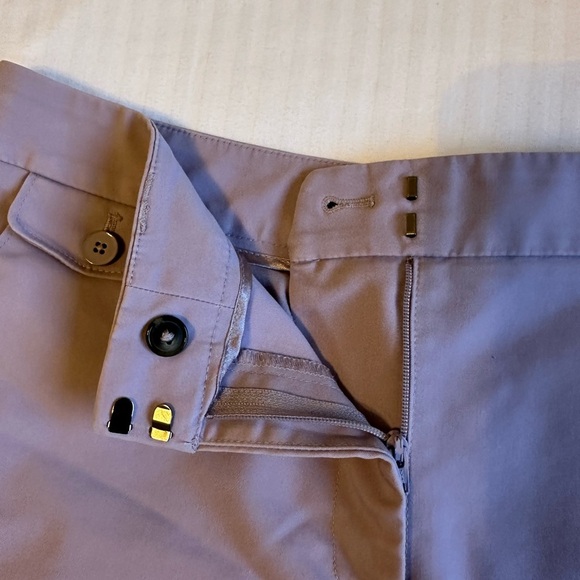 White House Black Market light Purple 5 inch Chino Shorts - Picture 2 of 5